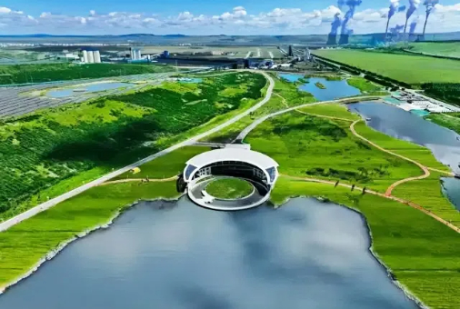 伊敏露天矿地面生产系统煤场封闭工程.jpg